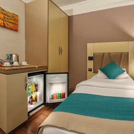 Hotel Bossuite Kadikoy Истанбул Екстериор снимка