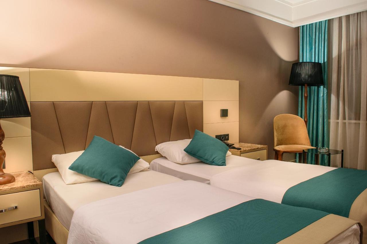 Hotel Bossuite Kadikoy Истанбул Екстериор снимка