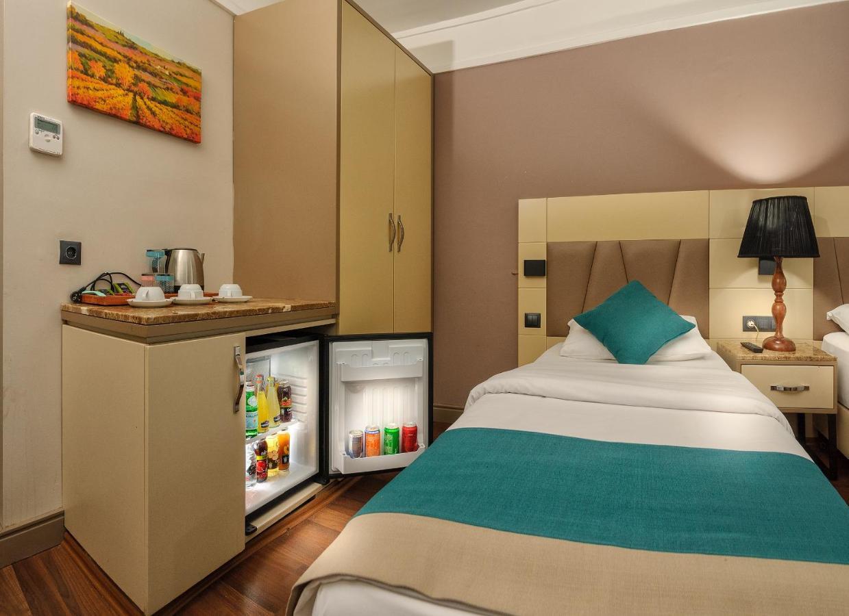 Hotel Bossuite Kadikoy Истанбул Екстериор снимка